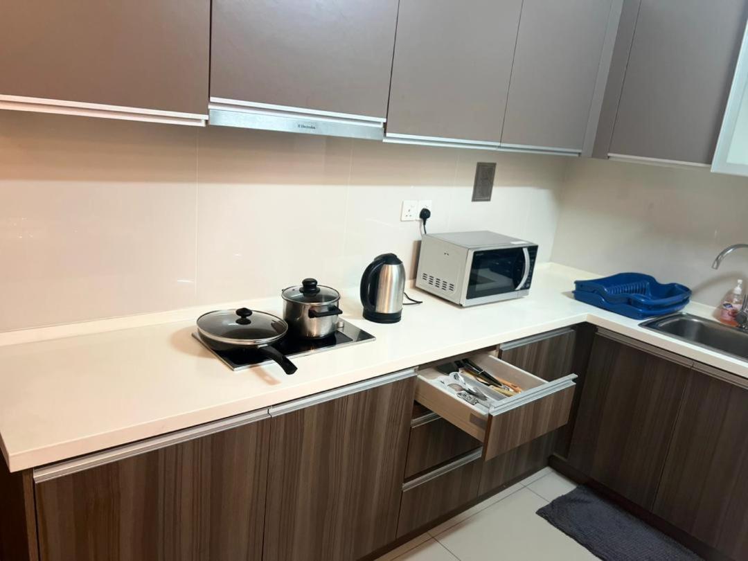 Regalia Modern Studio Kuala Lumpur Ngoại thất bức ảnh